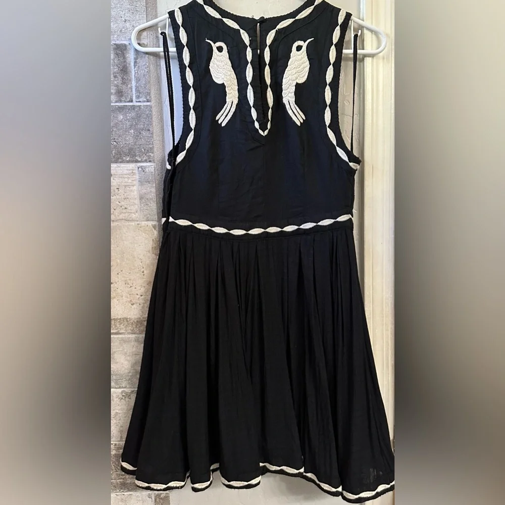 Free People Sleeveless Birds of a Feather Embroidered Mini Dress ZB5
